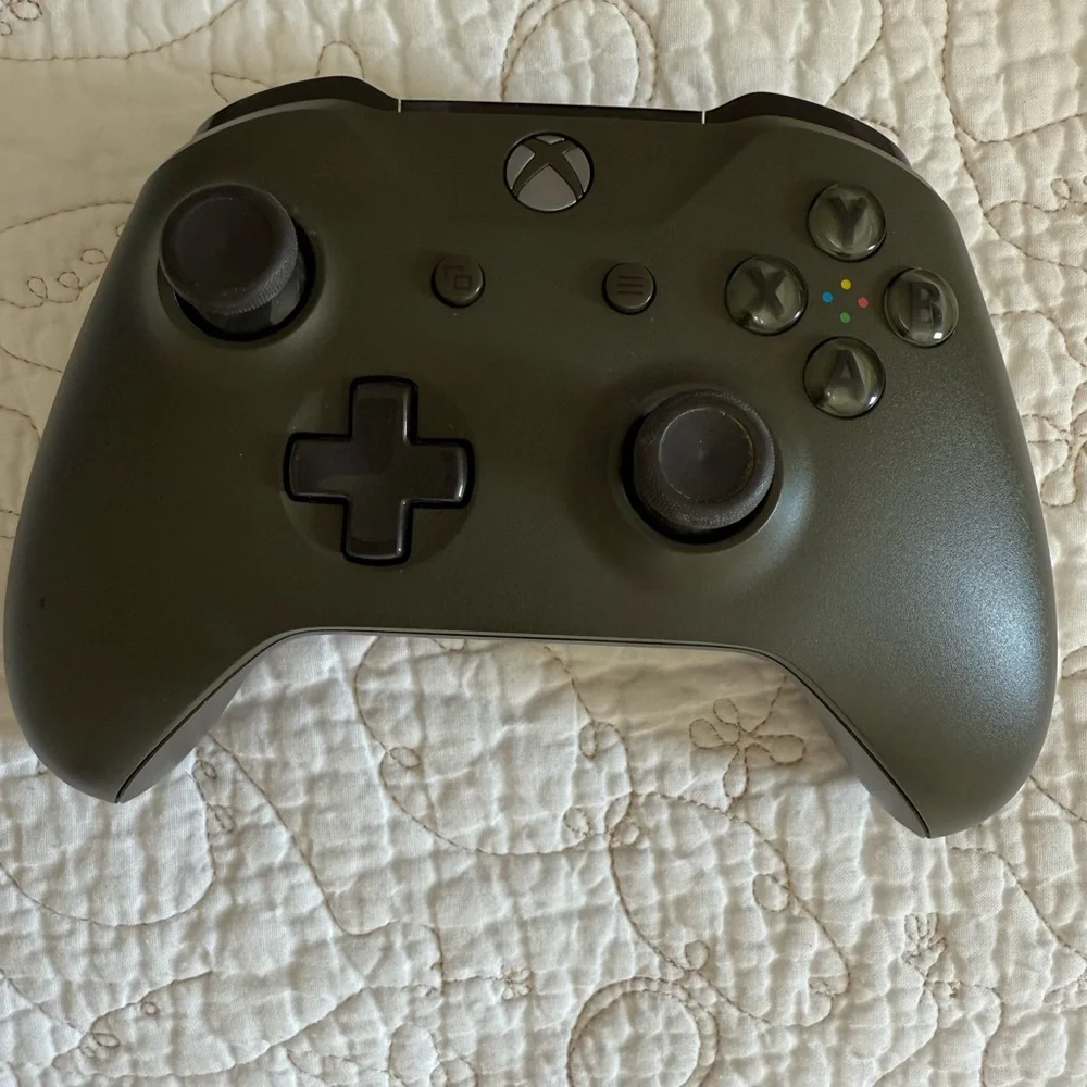 Xbox One S Special Edition Console - Military Green